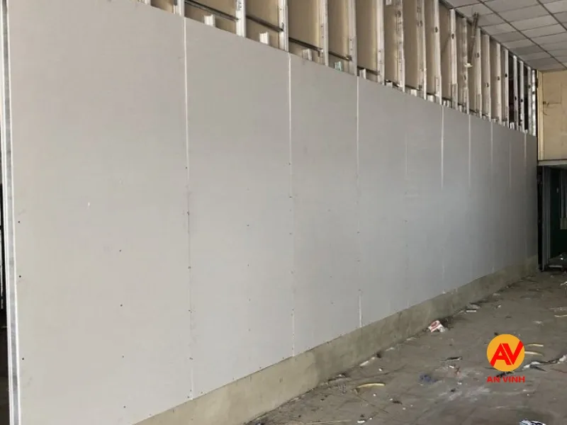 Tấm Vách Ngăn Chống Cháy Cemboard Bảo Vệ Công Trình Bền Vững 5 vách ngăn chống cháy Cemboard