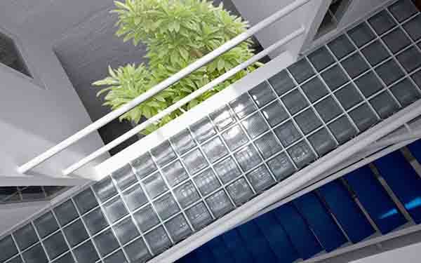 gạch kính lấy sáng