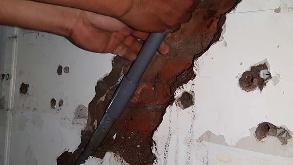 #Cách Sửa Đường Ống Nước Âm Tường Bị Rò Rỉ Tại Nhà 5 cách sửa đường ống nước âm tường bị rò rỉ