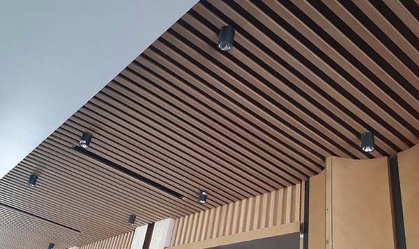 #15+ Trần Giả Gỗ Ốp Trần Đẹp Nhất Kèm Báo Giá Mới Nhất 6 trần giả gỗ