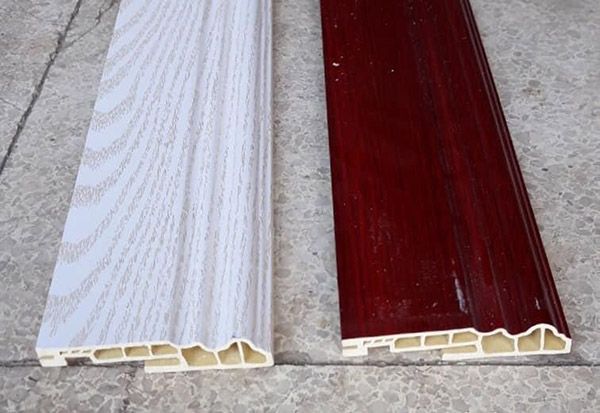 phào chỉ chân tường