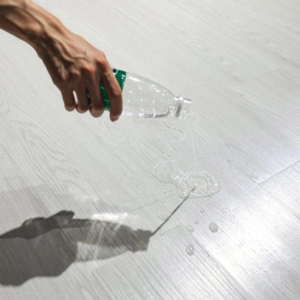 #15+ Mẫu Sàn Nhựa Giả Gỗ Tự Dán Đẹp Nhất Hiện Nay & Báo Giá 12 sàn nhựa giả gỗ tự dán