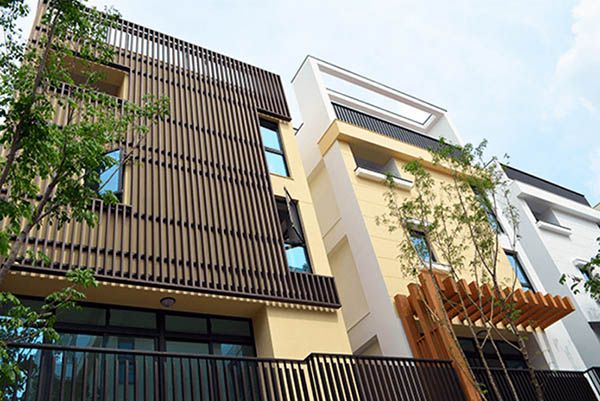 lam chan nang ban cong 2