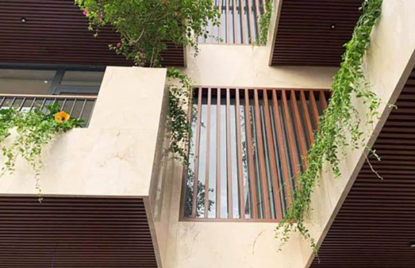 lam chan nang ban cong 8