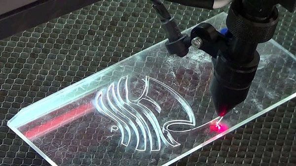 #1 Cách Cắt Mica Phổ Biến & Hướng Dẫn Cắt Mica Chuẩn Nhất 5 cách cắt mica
