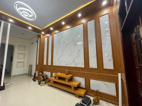 vách ngăn nhựa giả gỗ