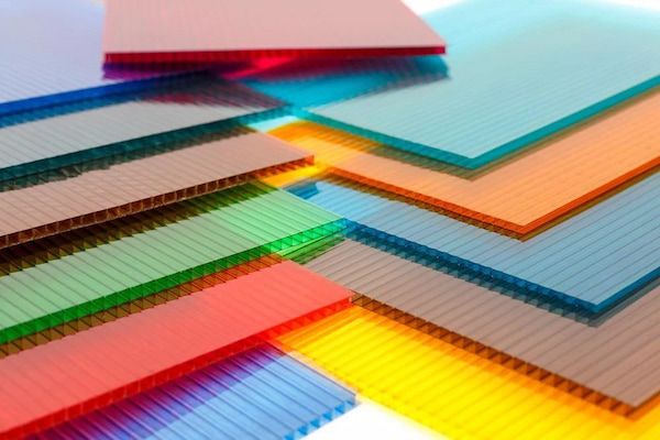 polycarbonate là chất liệu gì