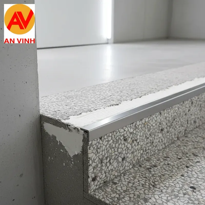 Các mẫu hoàn thiện mặt bậc và giải pháp chống trượt an toàn